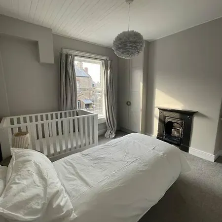 The Ranelagh Townhouse Apartment